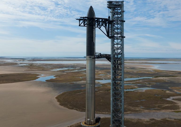 SpaceX is not yet cleared for another Starship Super Heavy test flight, FAA says