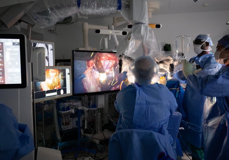 Here’s what it’s like inside the operating room when someone gets a brain implant