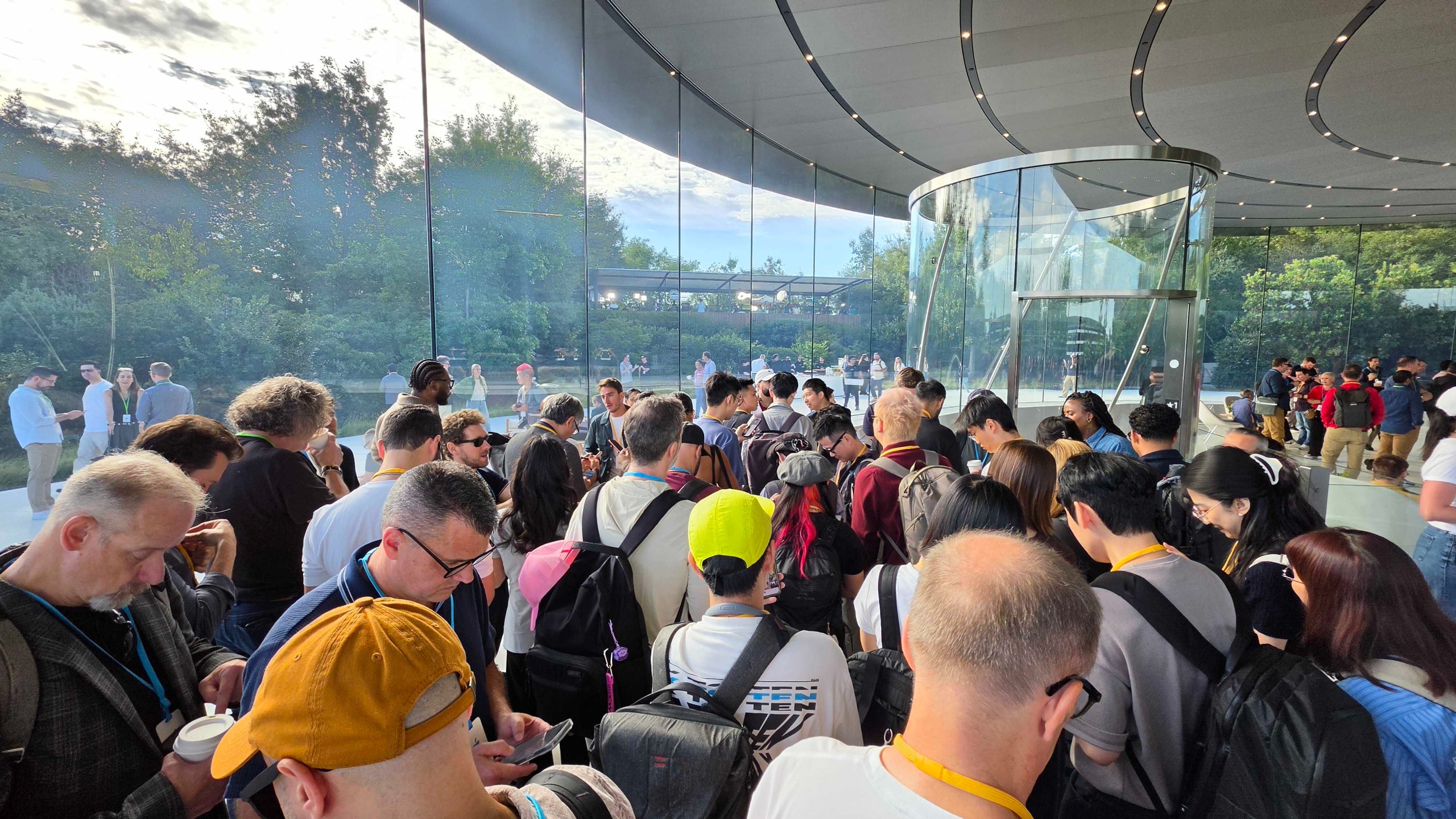 Queue at Apple Park