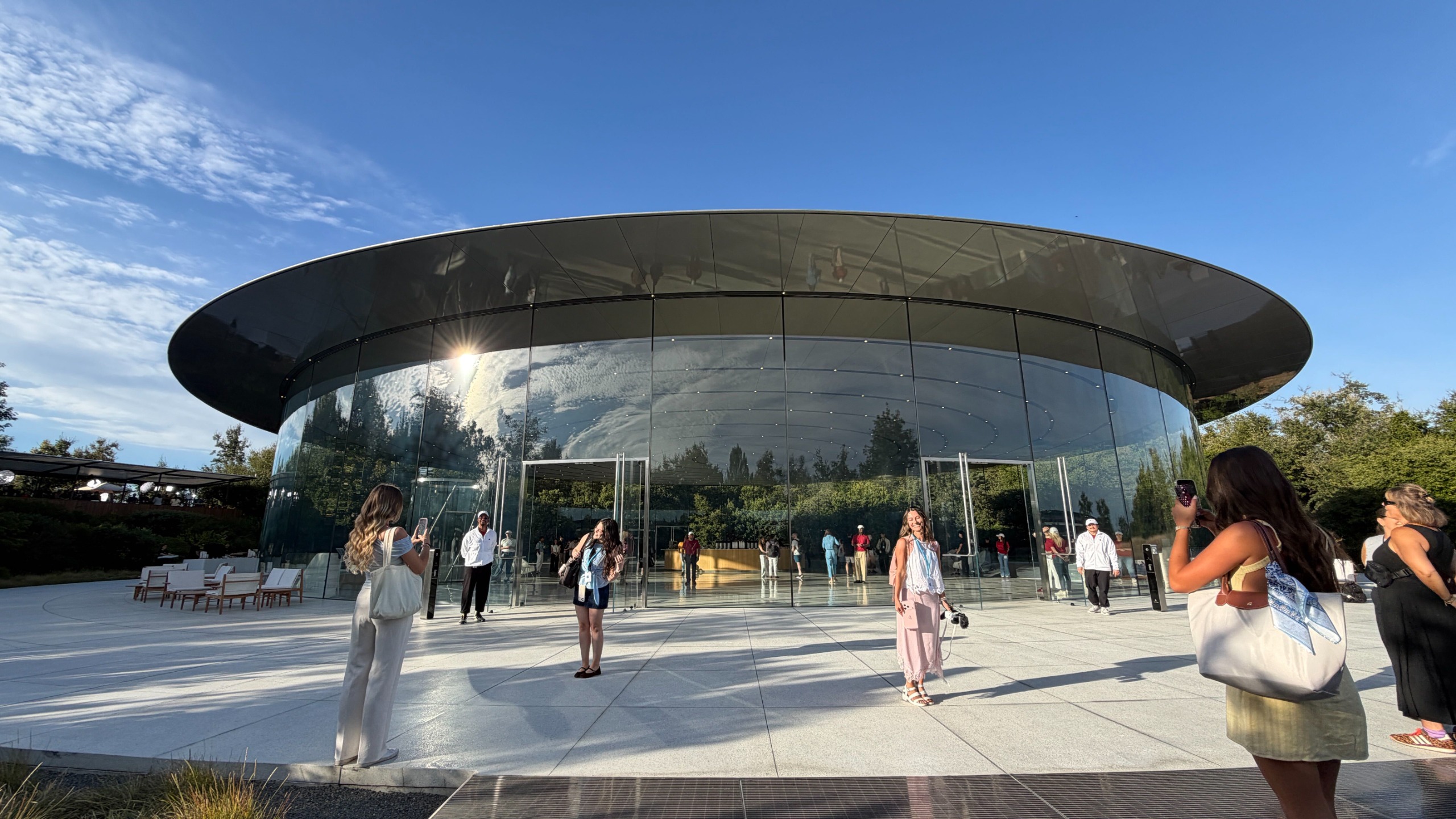 Apple Park exterior shot