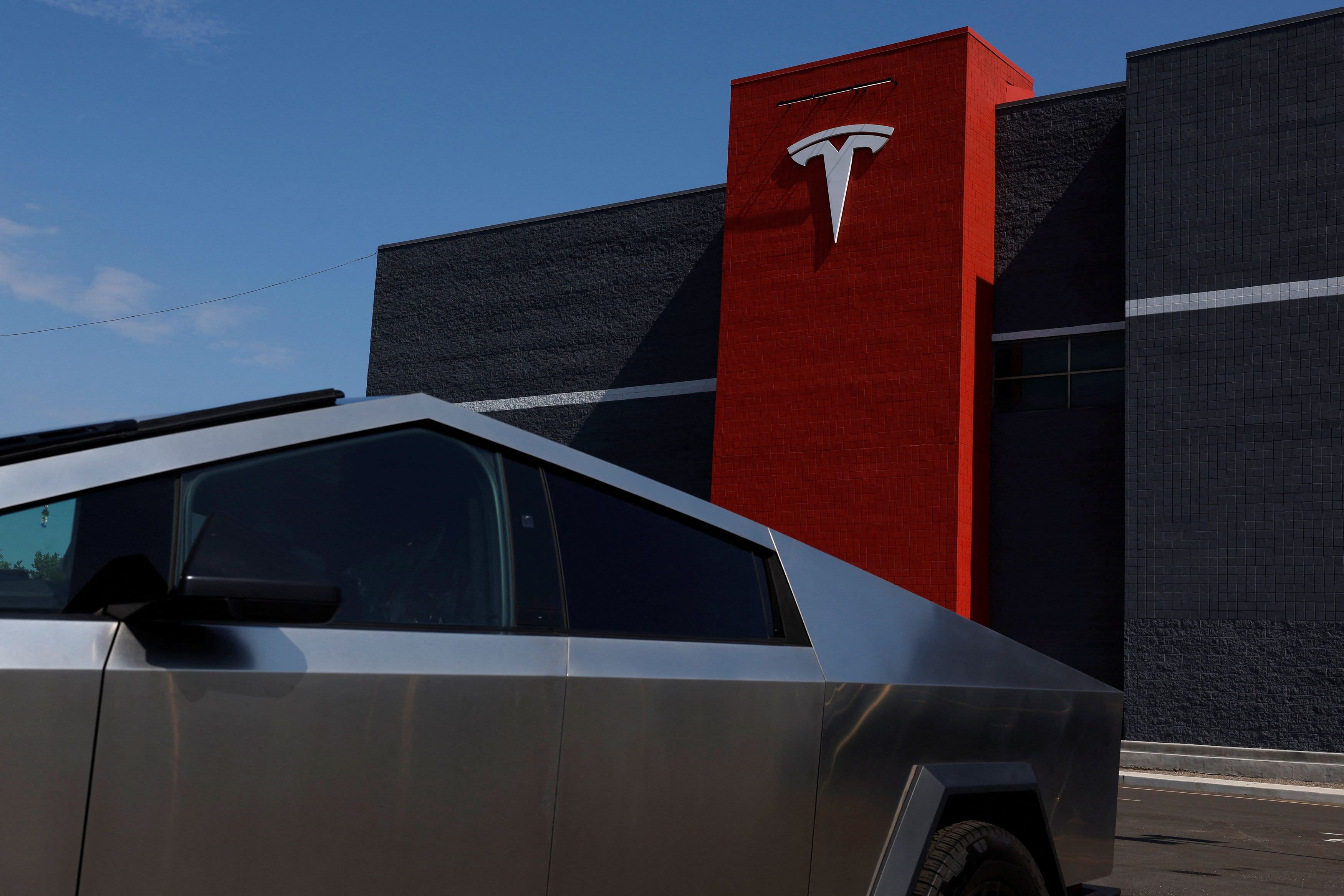 Options trades for this automaker are cheap ahead of major October announcements